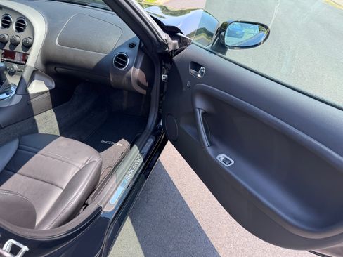 Used 2007 Pontiac Solstice GXP image 13
