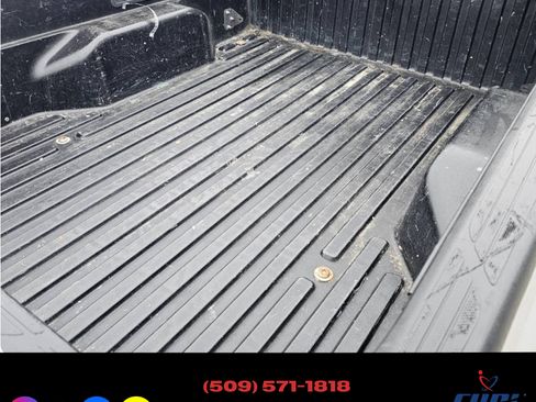 Used 2010 Toyota Tacoma SR5 image 18