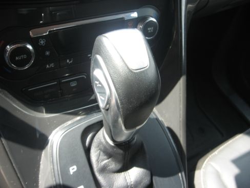 Used 2014 Ford Escape 4WD Titanium image 12