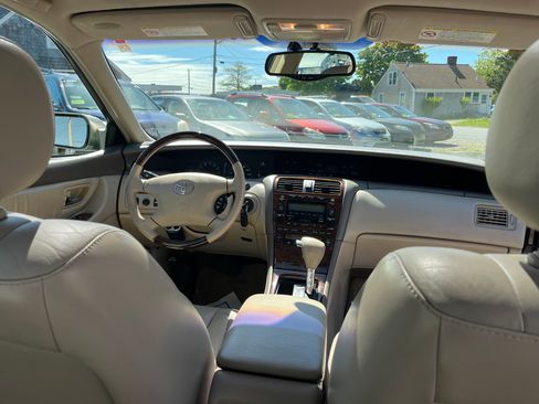 Used 2003 Toyota Avalon XLS image 7