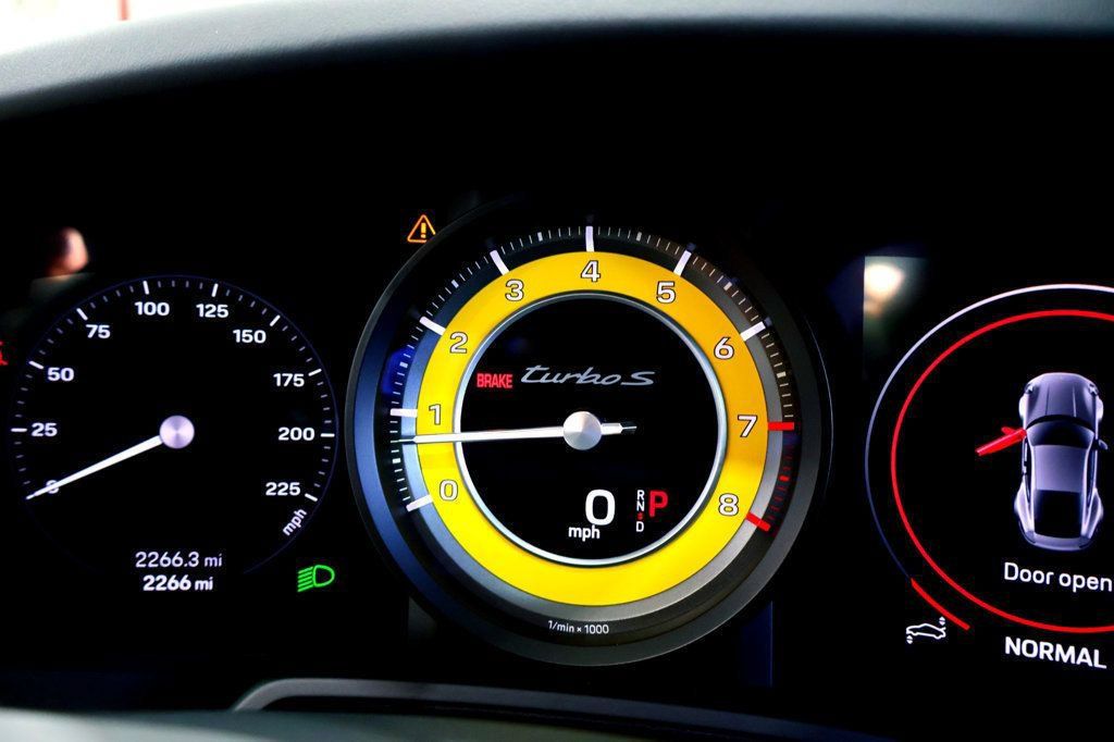 Used 2025 Porsche 911 Turbo S Coupe AWD/4WD image 39