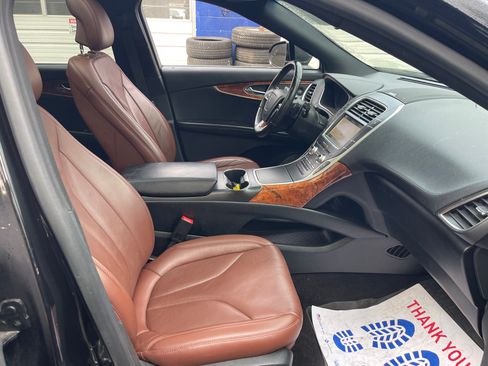 Used 2019 Lincoln Nautilus Reserve image 14