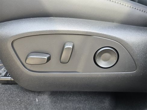 New 2026 GMC Acadia Elevation image 15