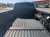 Used 2018 Toyota Tacoma TRD Sport image 3