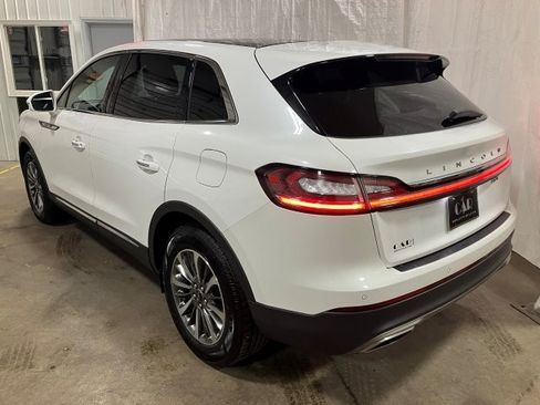 Used 2020 Lincoln Nautilus Reserve image 3