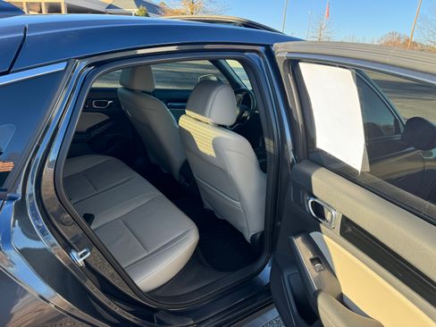 Used 2022 Honda Civic Sport Touring image 17