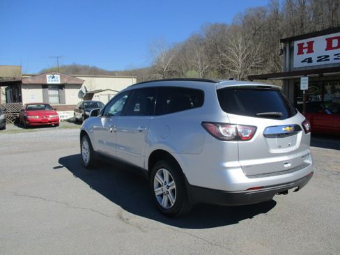 Used 2013 Chevrolet Traverse LT image 8