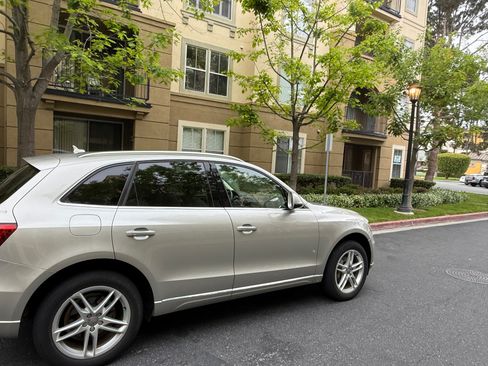 Used 2017 Audi Q5 2.0T Premium Plus image 11