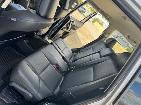 Used 2014 Lexus GX 460 image 15