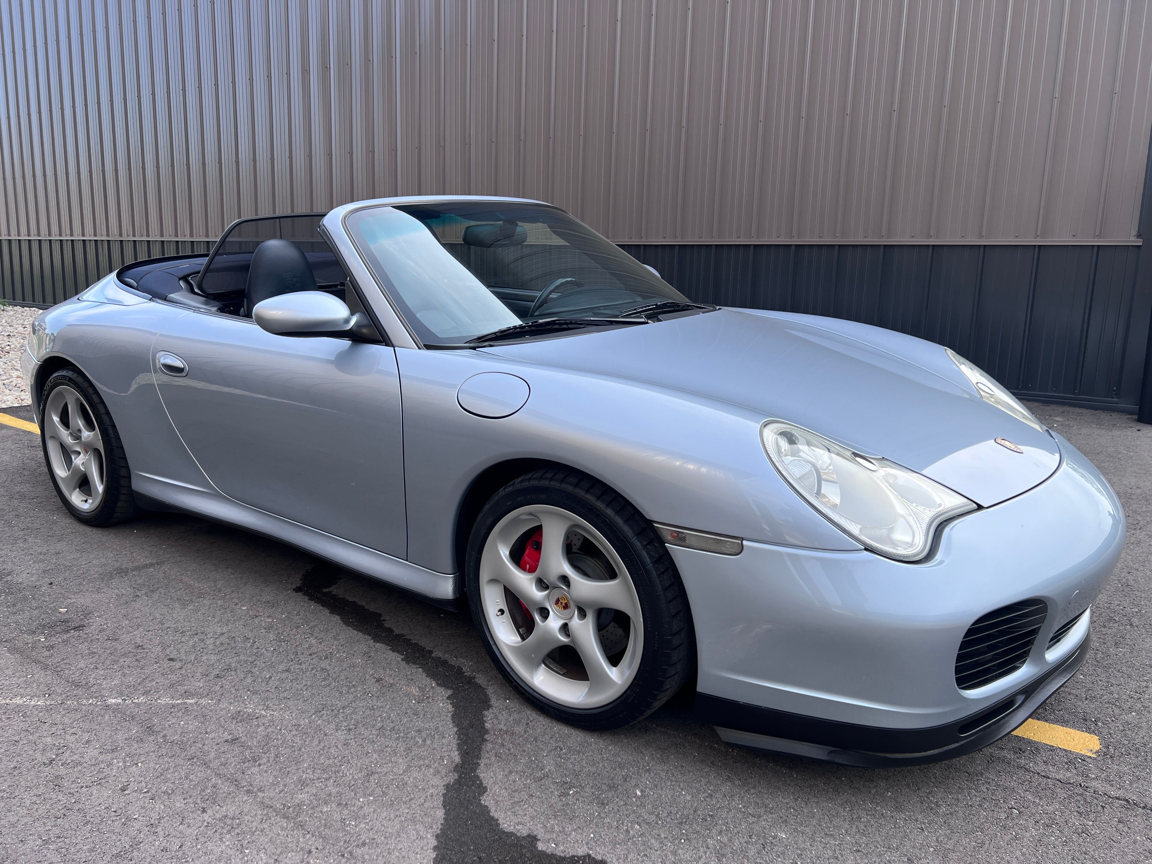 Used 2004 Porsche 911 Carrera 4S Cabriolet AWD/4WD image 23