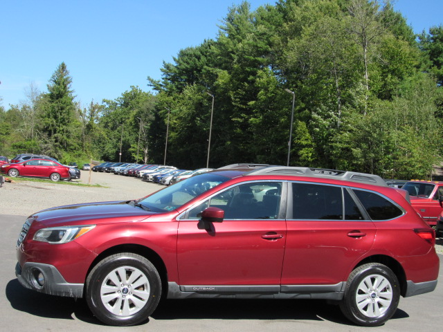 Used 2016 Subaru Outback 2.5i Premium AWD/4WD image 3