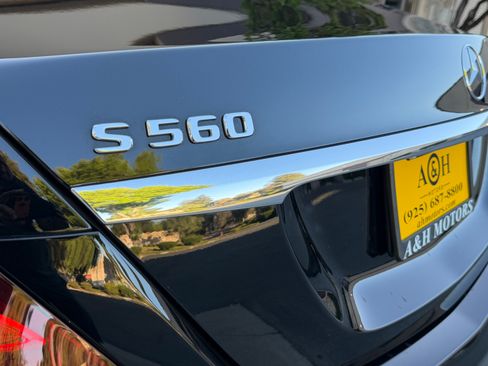Used 2019 Mercedes-Benz S 560 Sedan image 29