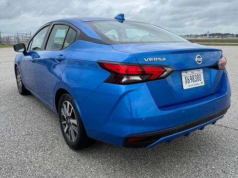 Used 2020 Nissan Versa SV FWD image 6