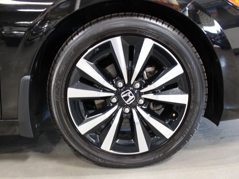 Used 2022 Honda Civic EX Sedan image 12