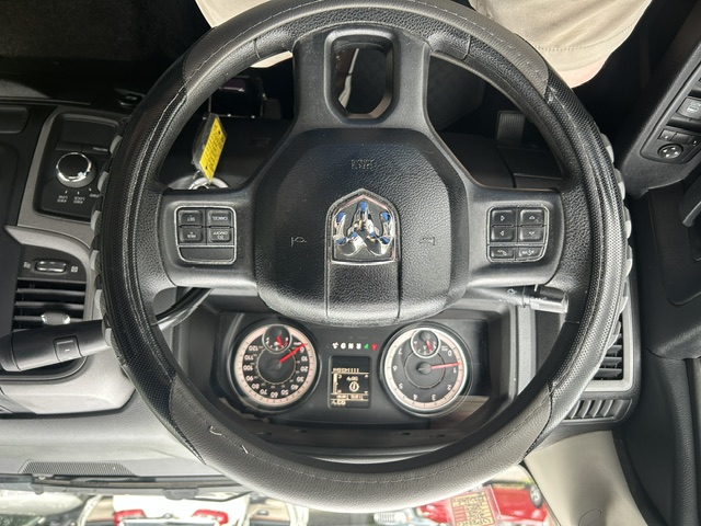 Used 2016 RAM 2500 4x4 Crew Cab ST image 40