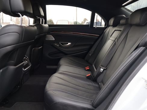 Used 2014 Mercedes-Benz S 550 4MATIC Sedan image 11
