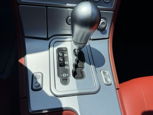 Used 2007 Chrysler Crossfire Limited Convertible RWD image 9