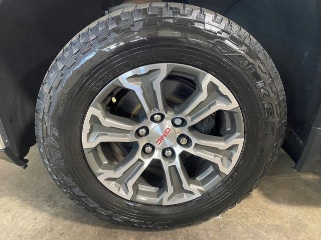 Used 2019 GMC Sierra 1500 4x4 Crew Cab SLT image 6