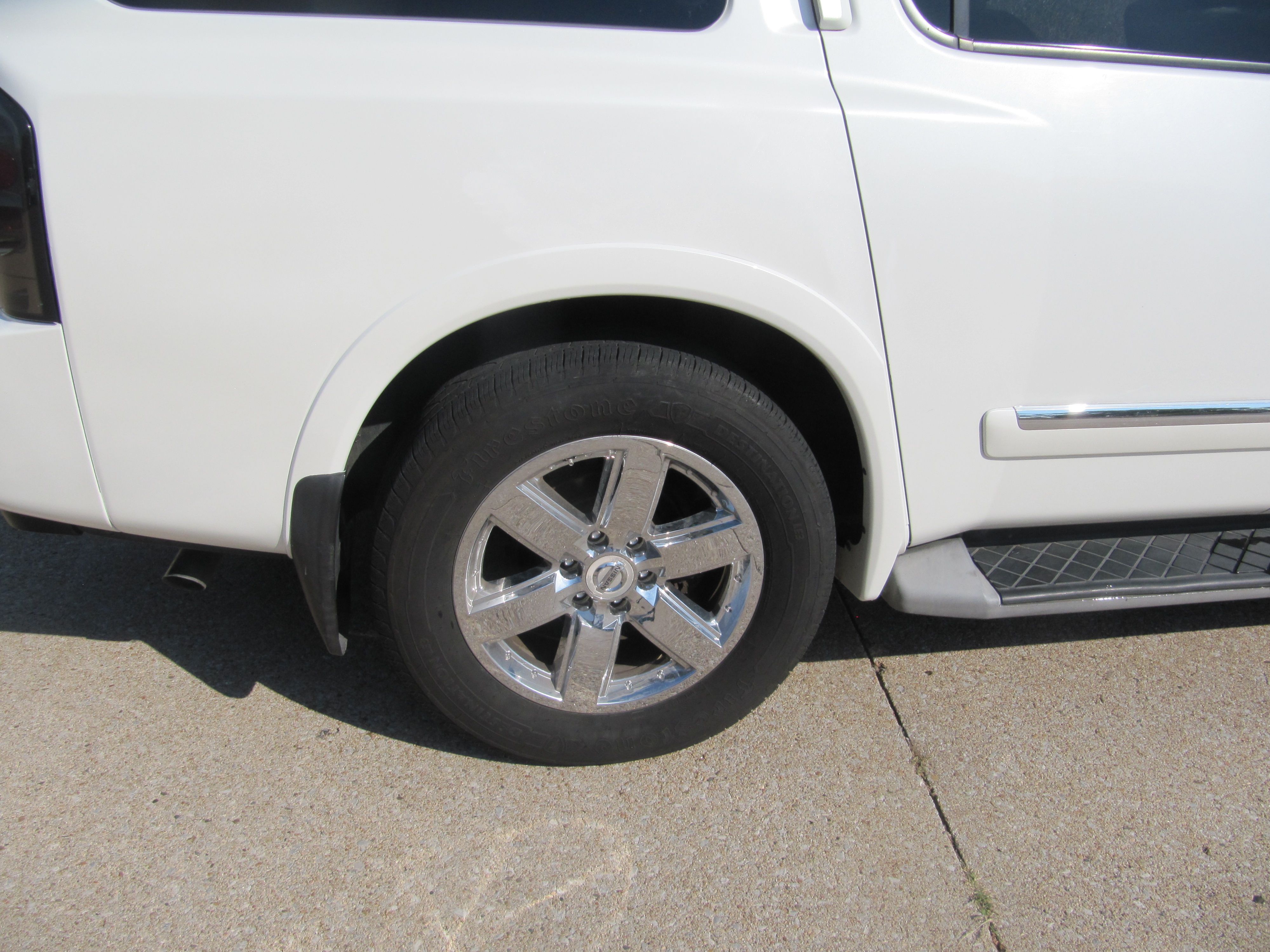 Used 2014 Nissan Armada Platinum AWD/4WD image 10