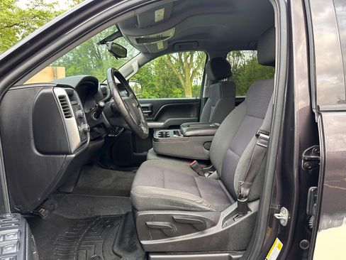 Used 2015 Chevrolet Silverado 1500 4x4 Crew Cab LT image 11