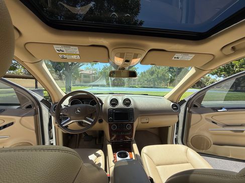 Used 2010 Mercedes-Benz ML 350 2WD image 13
