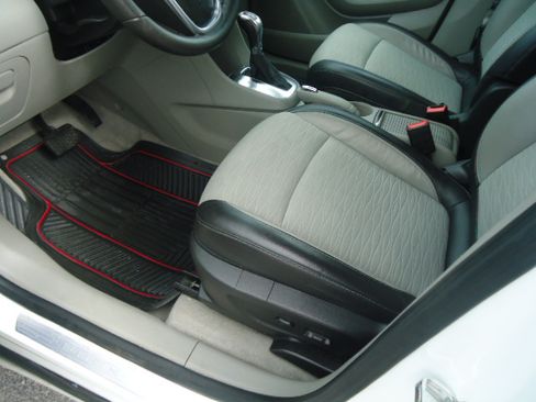 Used 2015 Buick Encore image 14