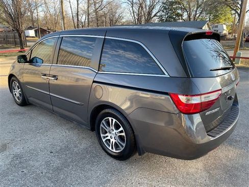 Used 2012 Honda Odyssey EX image 2