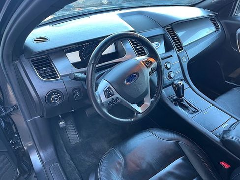 Used 2017 Ford Taurus SEL image 17