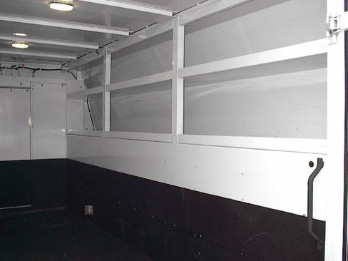 Used 2018 Chevrolet Express 3500 UNAVAIL RWD image 9