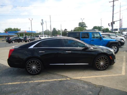 Used 2013 Cadillac XTS Luxury FWD image 14