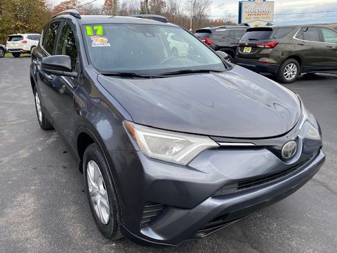 Used 2017 Toyota RAV4 LE image 4
