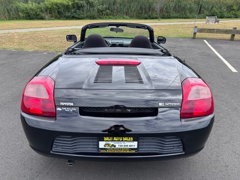 Used 2000 Toyota MR2 Spyder image 31