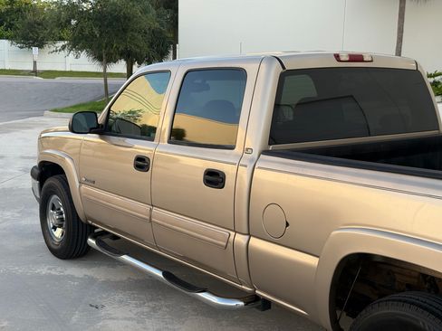 Used 2004 Chevrolet Silverado 2500 LS RWD image 35