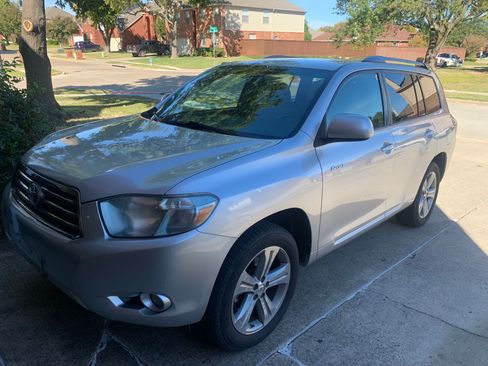 Used 2010 Toyota Highlander Sport image 5