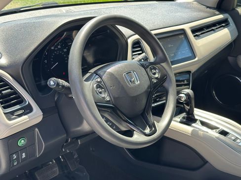 Used 2019 Honda HR-V EX image 15