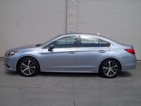 Used 2016 Subaru Legacy 2.5i Limited AWD/4WD image 7