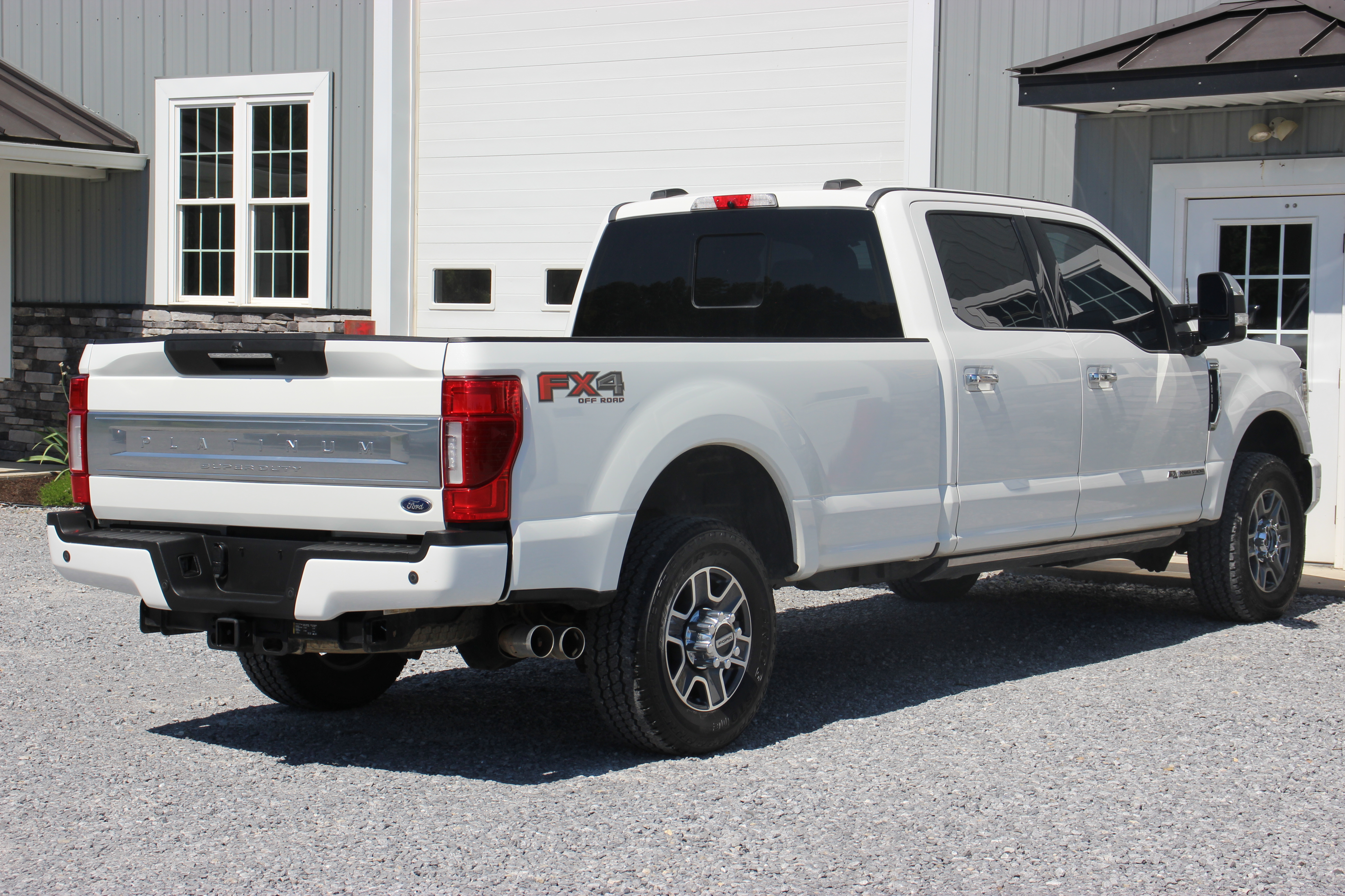 Used 2022 Ford F350 4x4 Crew Cab Super Duty image 8