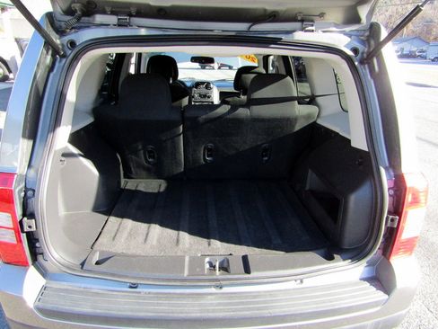 Used 2013 Jeep Patriot Latitude image 15