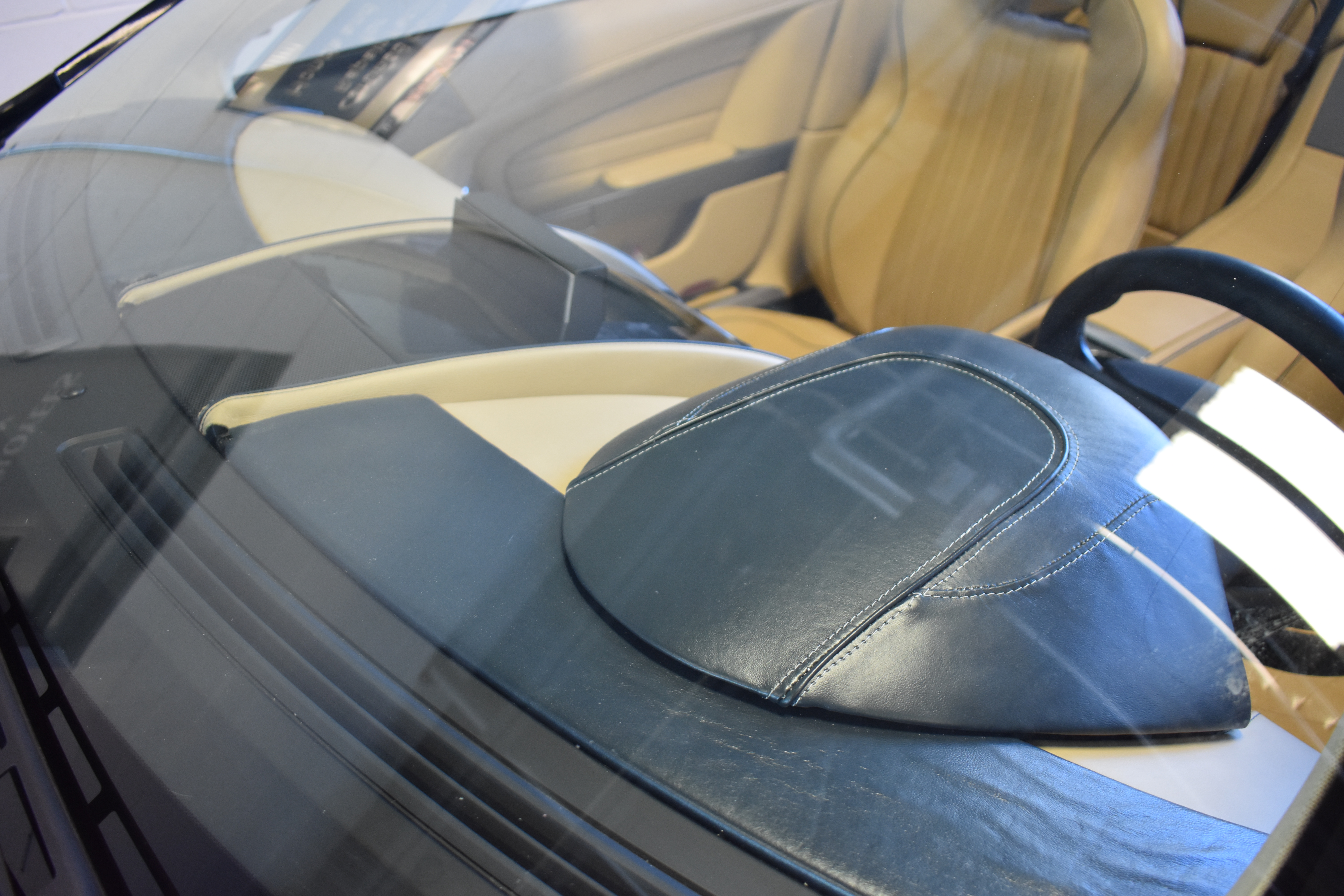 Used 2016 Aston Martin DB9 GT Volante RWD image 55