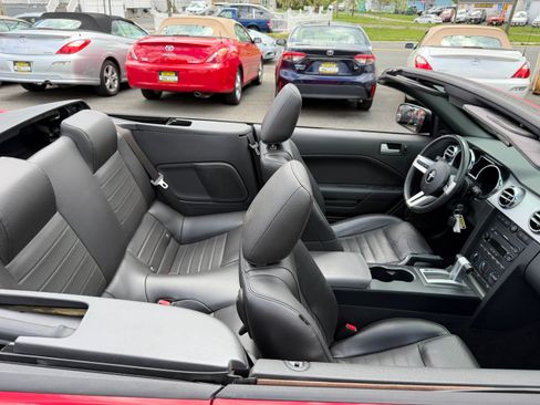 Used 2005 Ford Mustang GT image 24