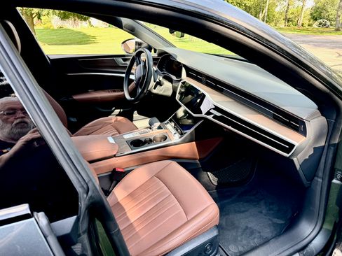 Used 2024 Audi A7 3.0T Premium Plus w/ S Line AWD/4WD image 34