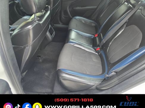 Used 2016 Chrysler 200 S AWD image 17
