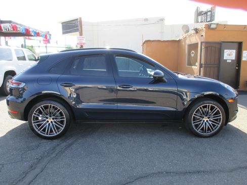 Used 2019 Porsche Macan S AWD/4WD image 1