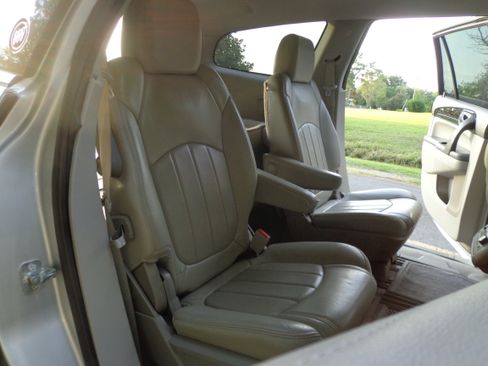 Used 2014 Buick Enclave FWD Premium image 12