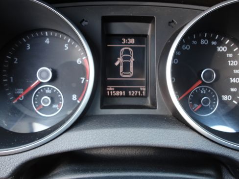 Used 2012 Volkswagen GTI 4-Door FWD image 7