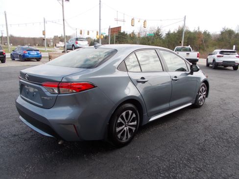 Used 2022 Toyota Corolla LE image 5