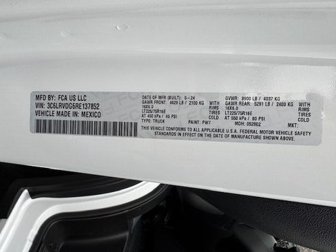 Used 2024 RAM ProMaster 2500 image 19