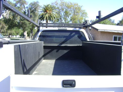 Used 2006 Ford F350 4x4 Regular Cab DRW Super Duty image 10