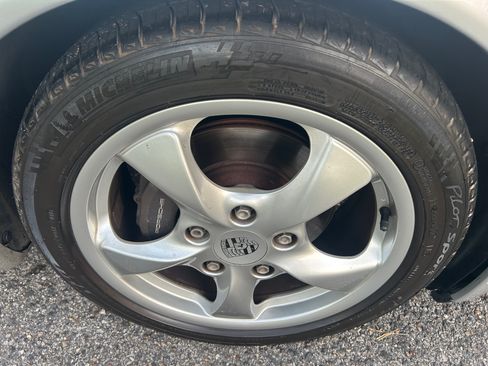 Used 2001 Porsche Boxster image 20