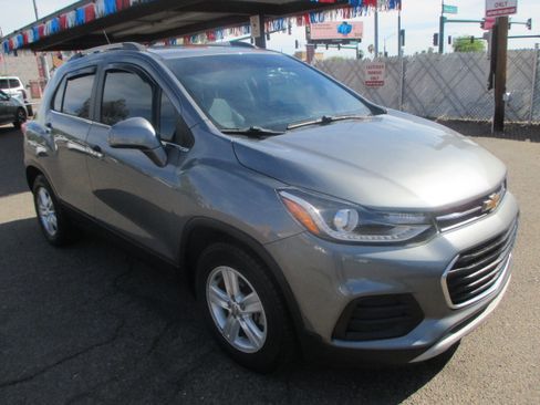 Used 2020 Chevrolet Trax LT image 15
